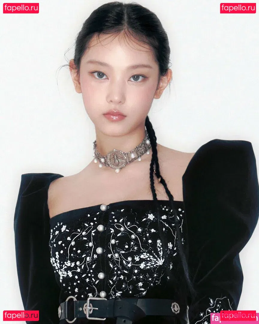 Haerin Onlyfans Photo Gallery 