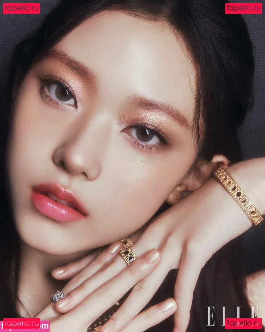 Haerin Onlyfans Photo Gallery 