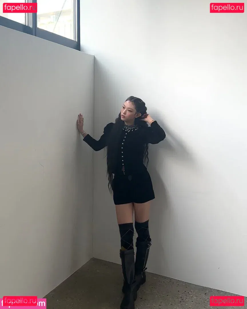 Haerin Onlyfans Photo Gallery 