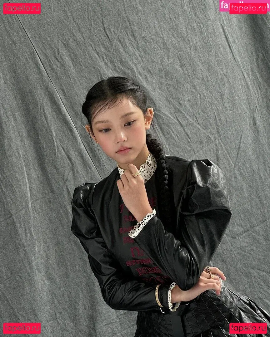 Haerin Onlyfans Photo Gallery 