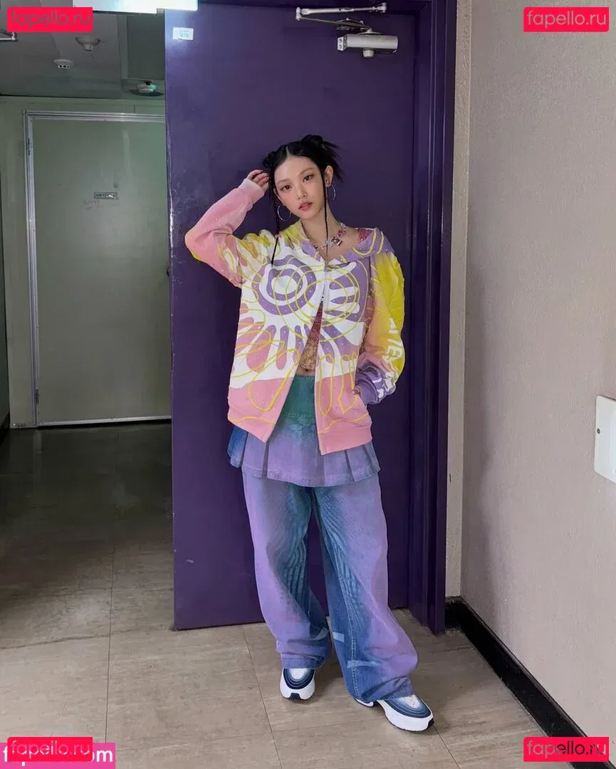 Haerin Onlyfans Photo Gallery 