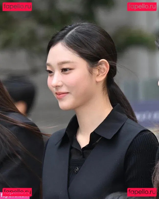 Haerin Onlyfans Photo Gallery 