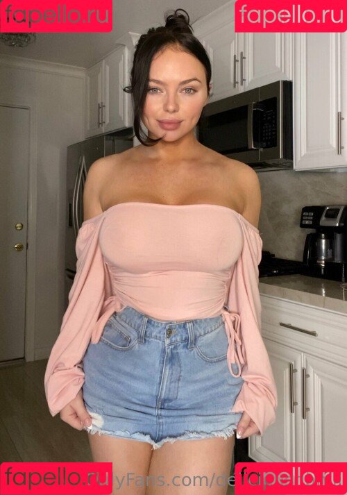 Dani Phelps Nude Onlyfans Photo 43