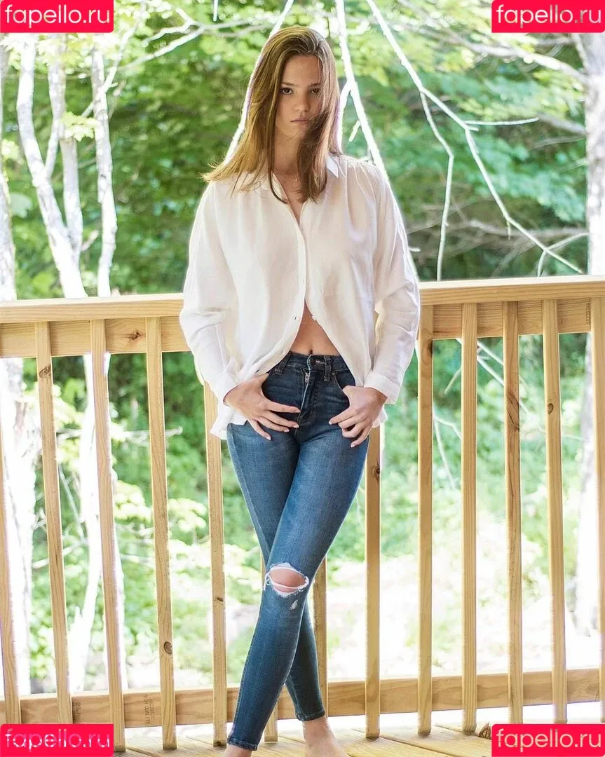 Lilly Ackerman Onlyfans Photo Gallery 