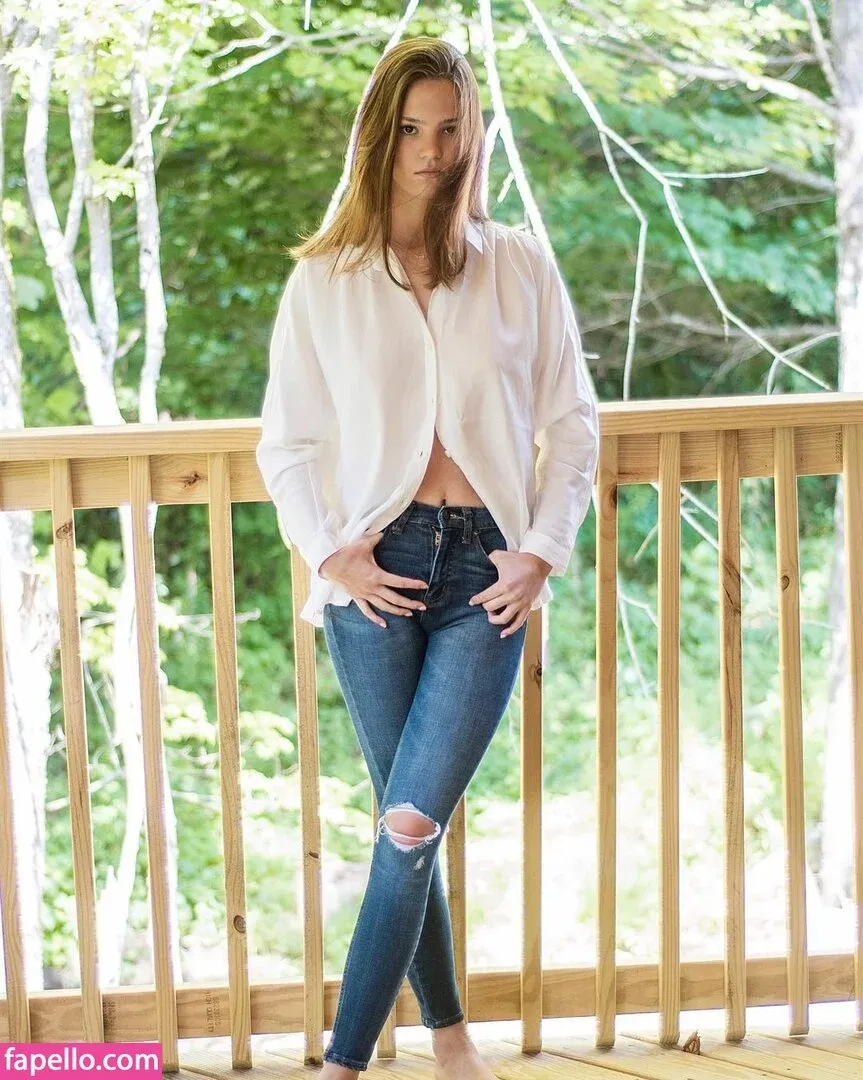 Lilly Ackerman Onlyfans Photo Gallery 