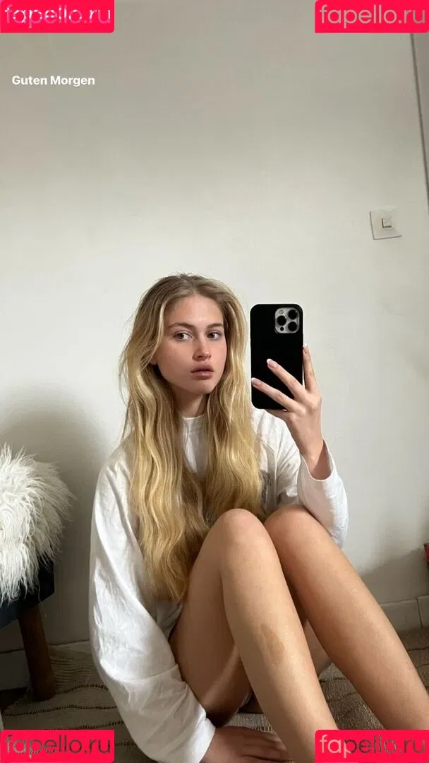 Zoe Kaeppele Onlyfans Photo Gallery 