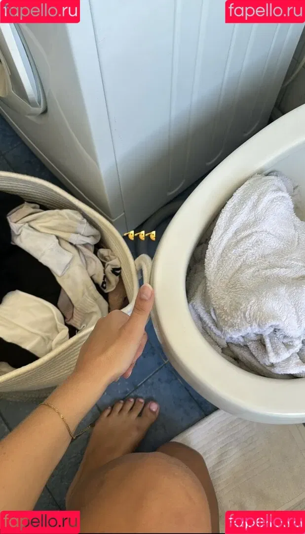 Zoe Kaeppele Onlyfans Photo Gallery 