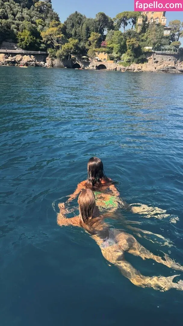 Zoe Kaeppele Onlyfans Photo Gallery 