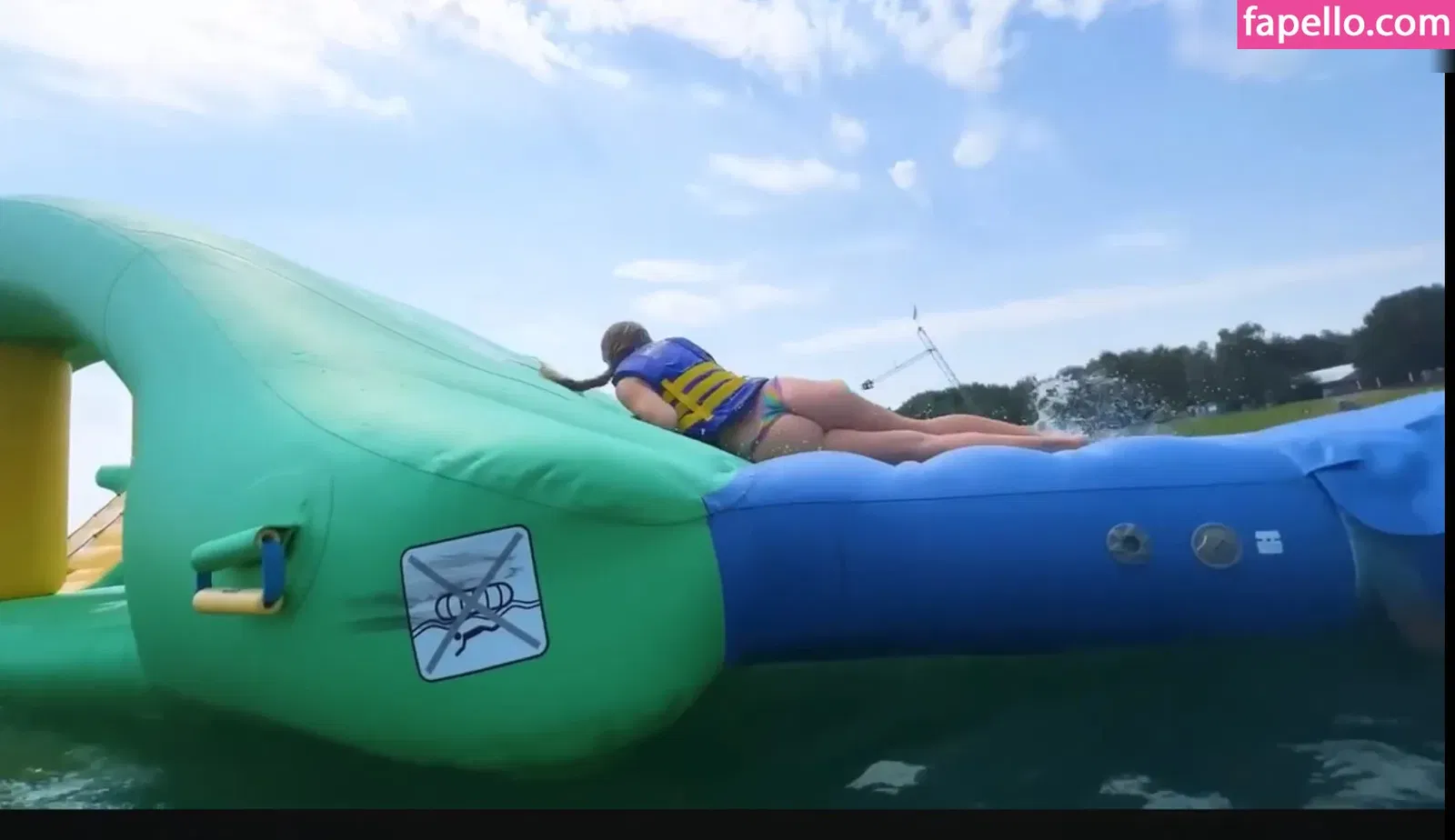 Zoe Kaeppele Onlyfans Photo Gallery 