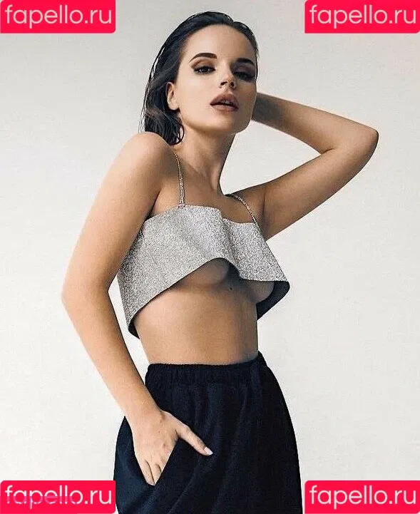 Sasha Spilberg Onlyfans Photo Gallery 