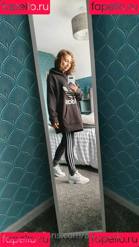 Aleena Laced Onlyfans Photo Gallery 