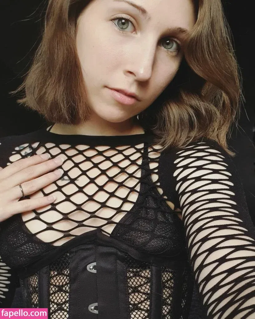 Aleena Laced Onlyfans Photo Gallery 