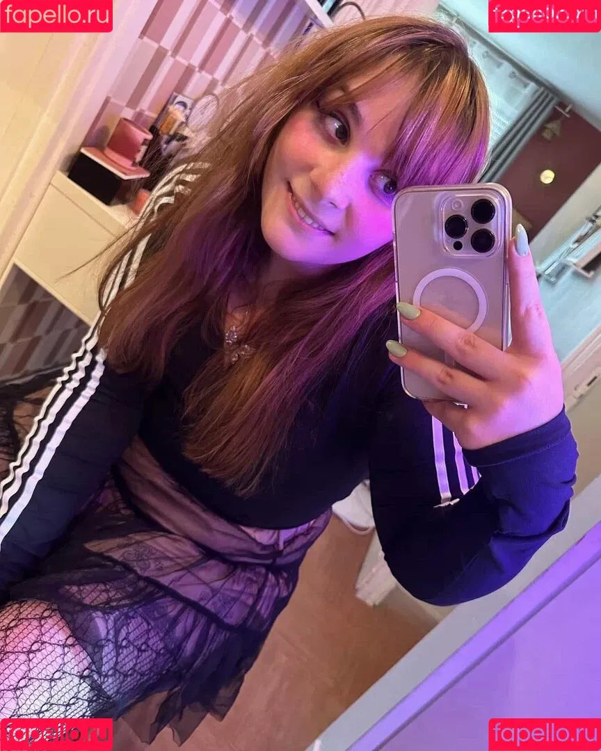 June Fembug Onlyfans Photo Gallery 