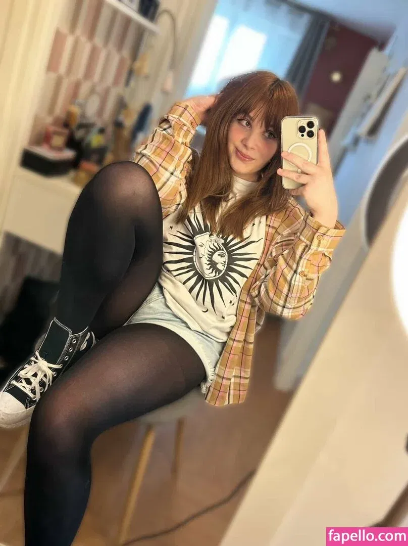 June Fembug Onlyfans Photo Gallery 