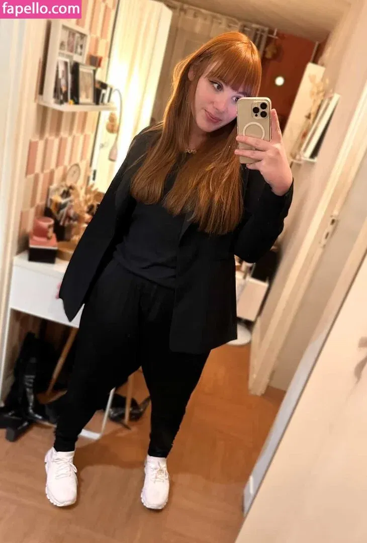 June Fembug Onlyfans Photo Gallery 