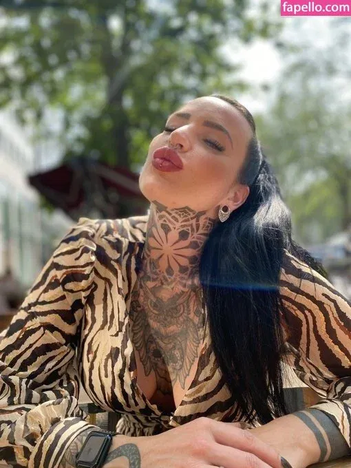 inkedbiitch Onlyfans Photo Gallery 