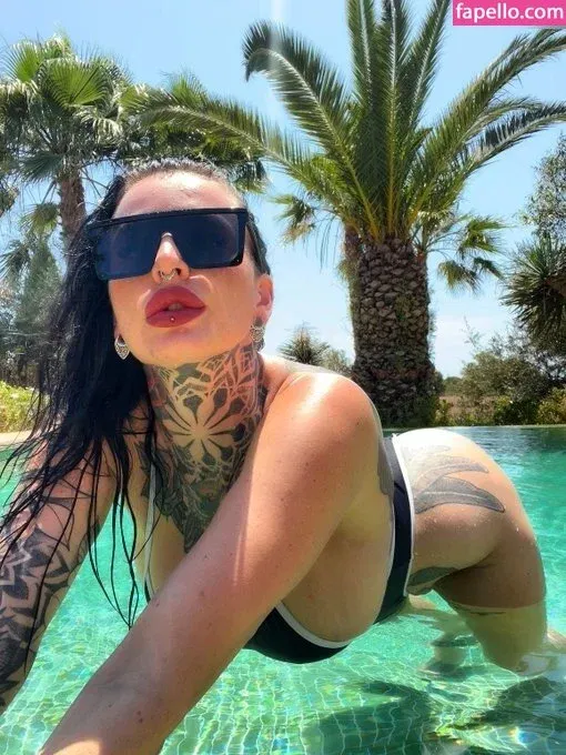 inkedbiitch Onlyfans Photo Gallery 