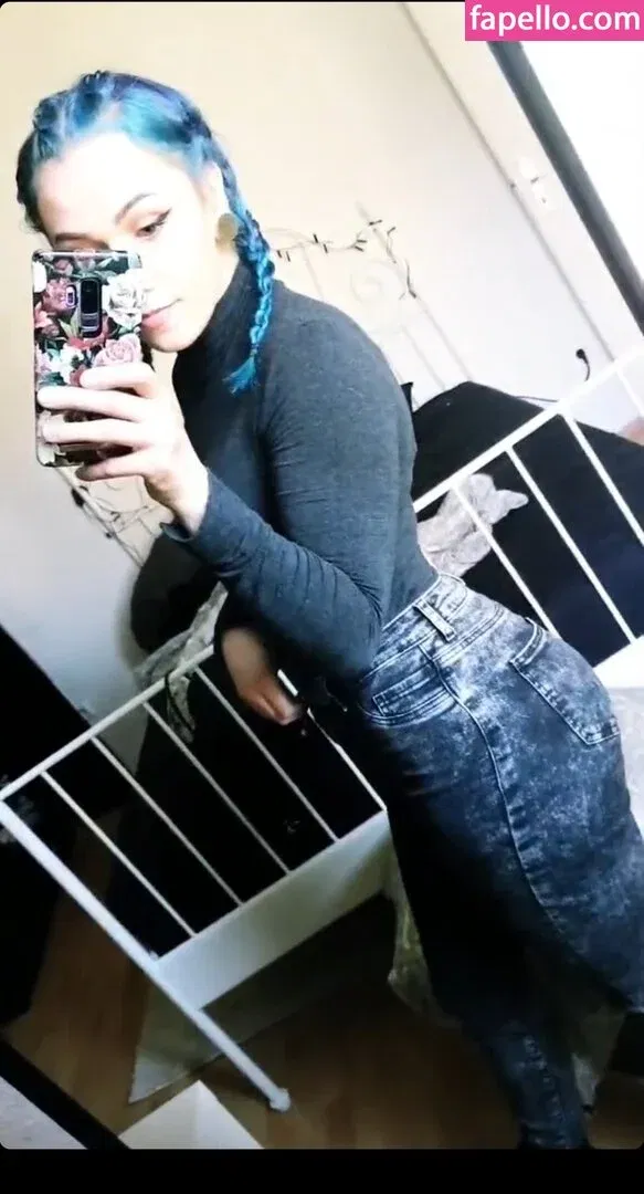 LiaxRose Onlyfans Photo Gallery 