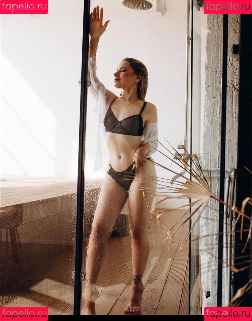 Elen Black Onlyfans Photo Gallery 