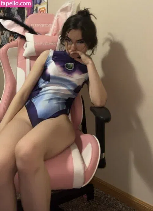 aimi_feti Onlyfans Photo Gallery 