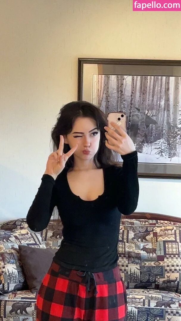 aimi_feti Onlyfans Photo Gallery 