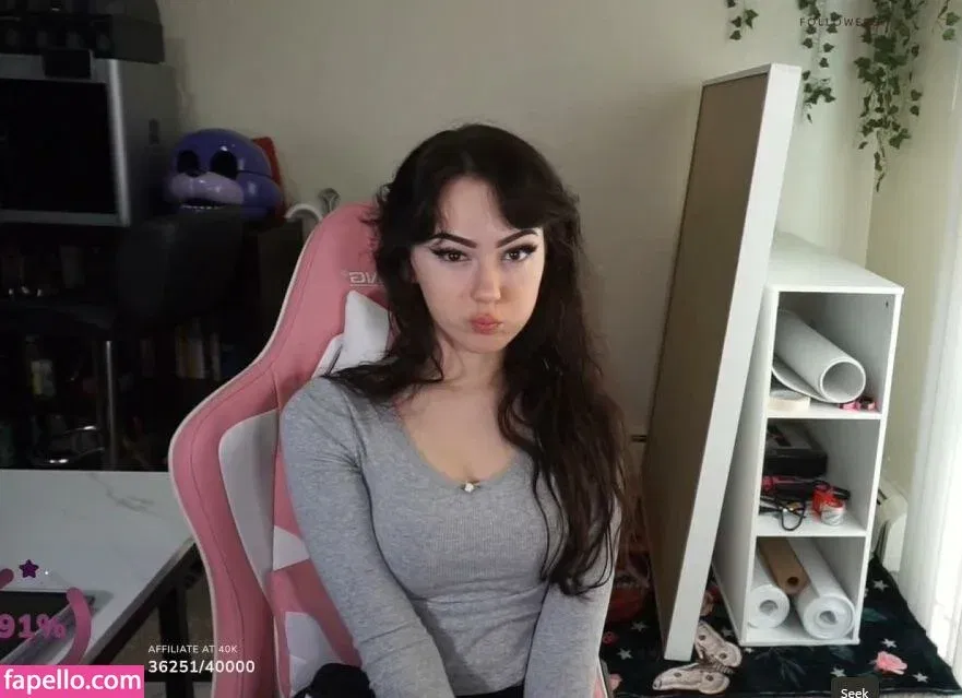 aimi_feti Onlyfans Photo Gallery 