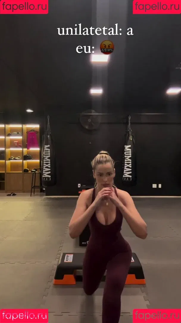 Yasmin Brunet Onlyfans Photo Gallery 