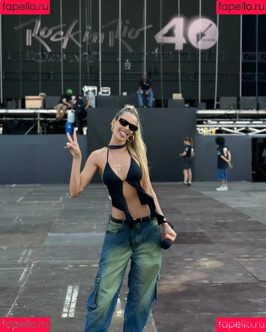 Yasmin Brunet Onlyfans Photo Gallery 