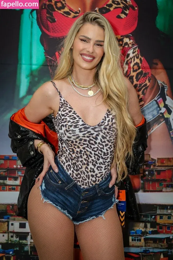 Yasmin Brunet Onlyfans Photo Gallery 