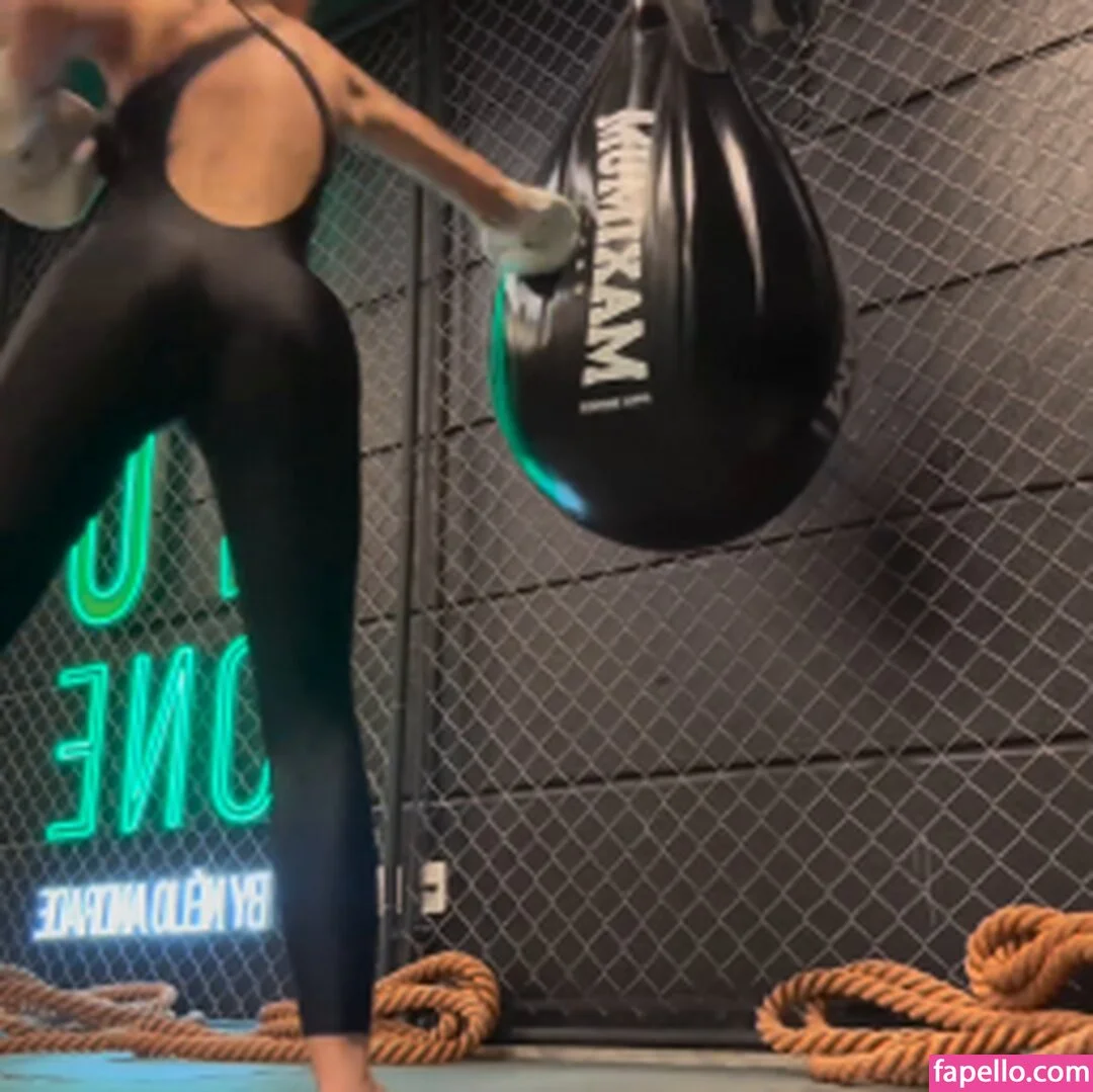 Yasmin Brunet Onlyfans Photo Gallery 