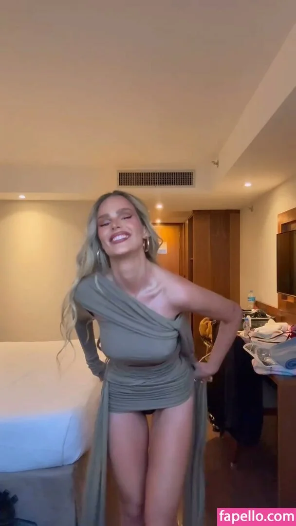 Yasmin Brunet Onlyfans Photo Gallery 