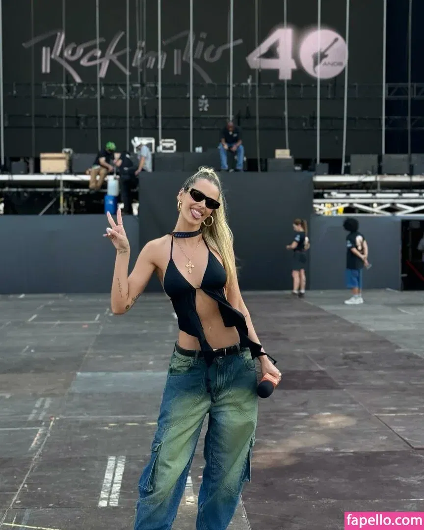 Yasmin Brunet Onlyfans Photo Gallery 