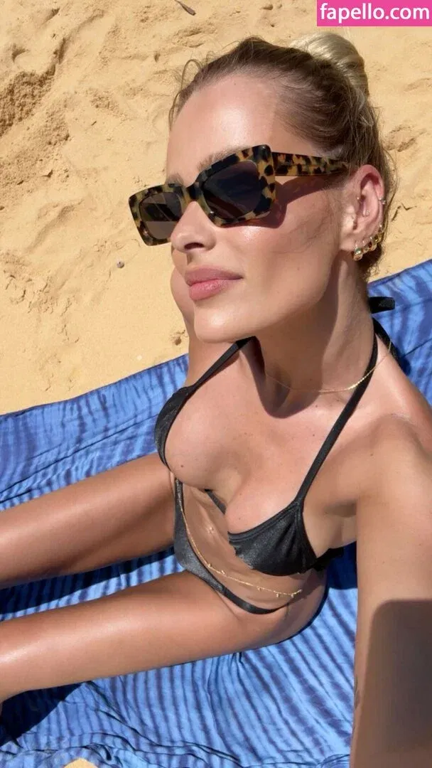 Yasmin Brunet Onlyfans Photo Gallery 