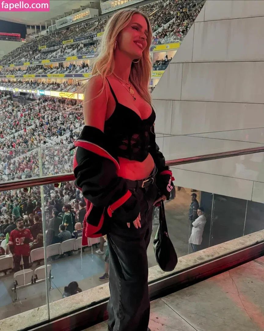 Yasmin Brunet Onlyfans Photo Gallery 