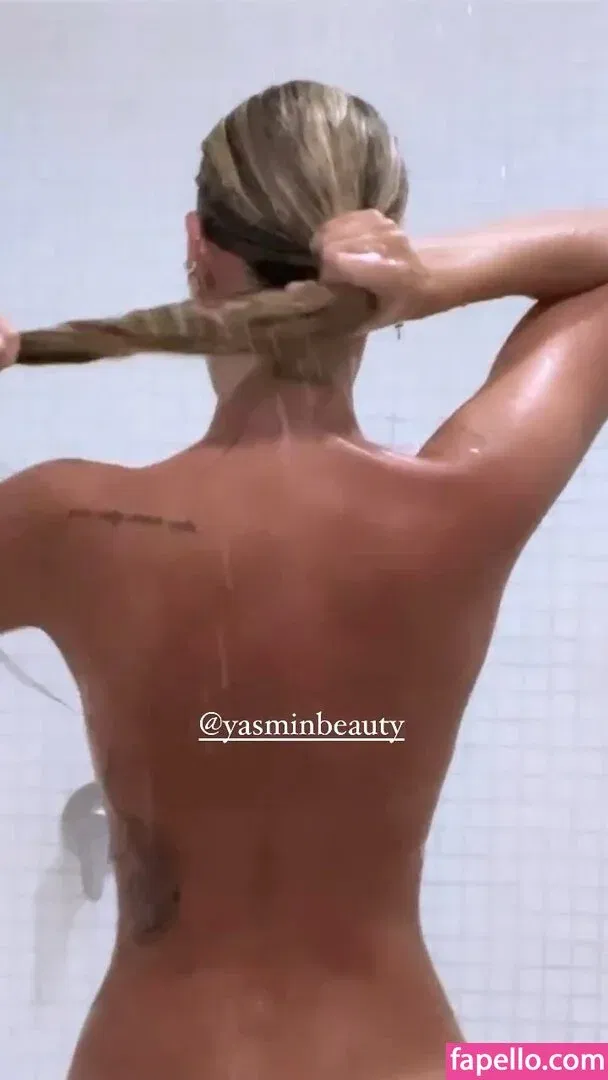 Yasmin Brunet Onlyfans Photo Gallery 