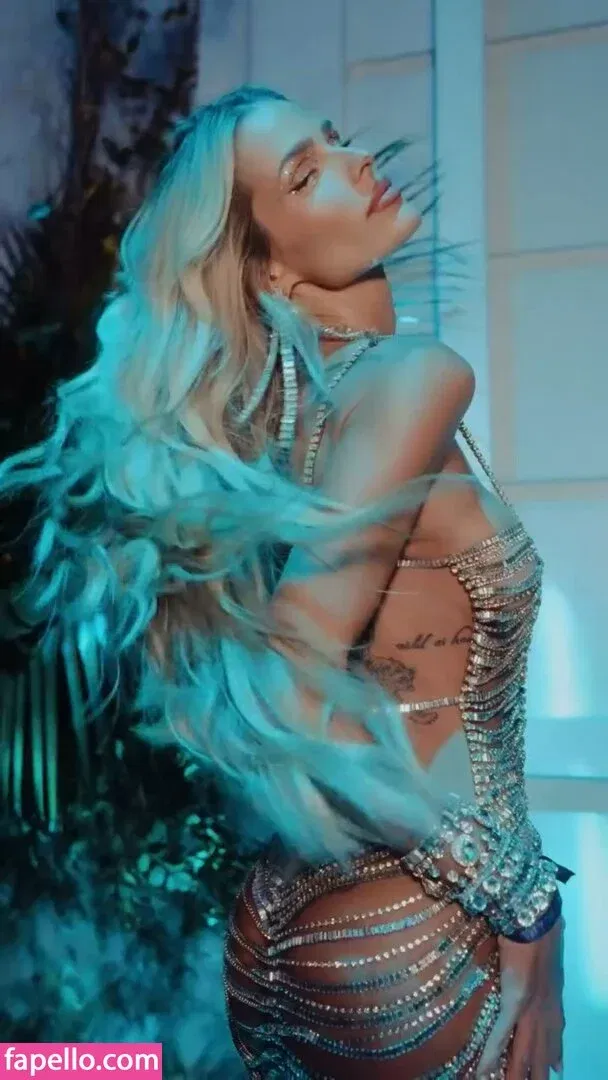 Yasmin Brunet Onlyfans Photo Gallery 