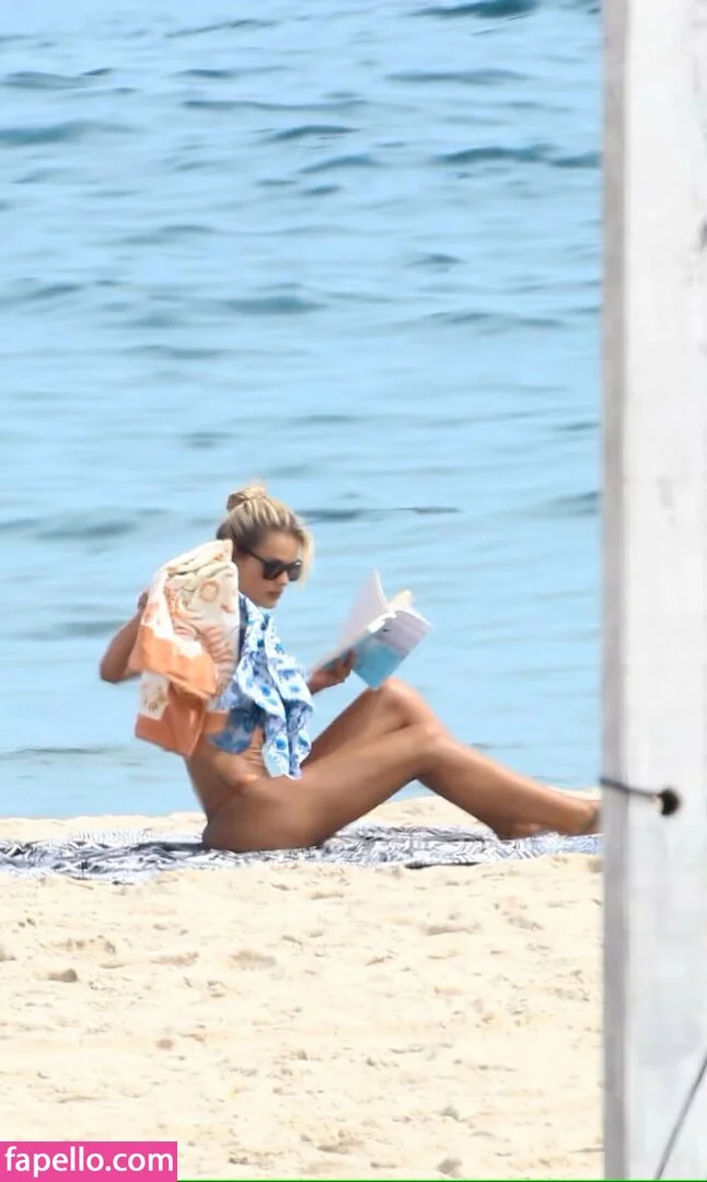 Yasmin Brunet Onlyfans Photo Gallery 