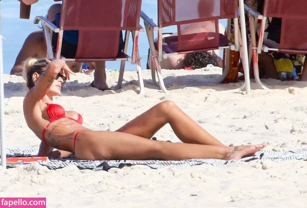 Yasmin Brunet Onlyfans Photo Gallery 