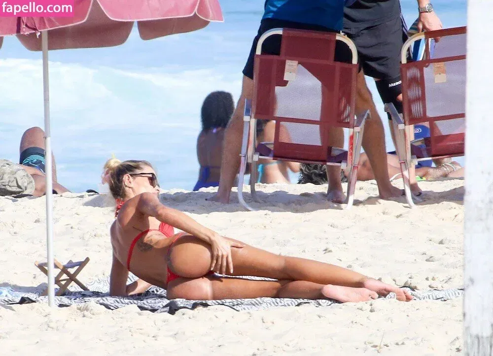 Yasmin Brunet Onlyfans Photo Gallery 