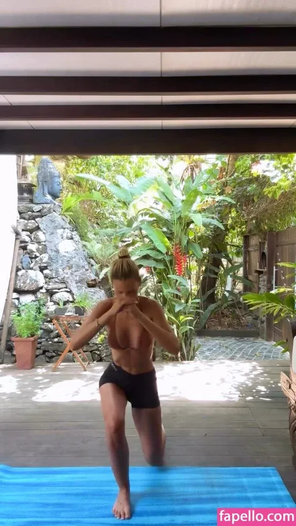 Yasmin Brunet Onlyfans Photo Gallery 