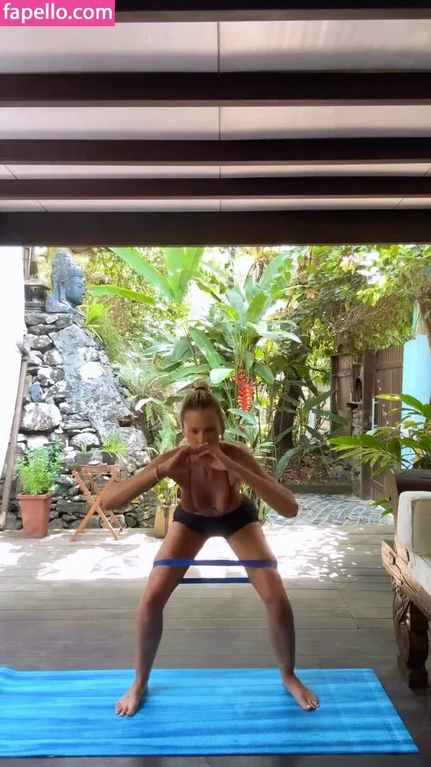 Yasmin Brunet Onlyfans Photo Gallery 