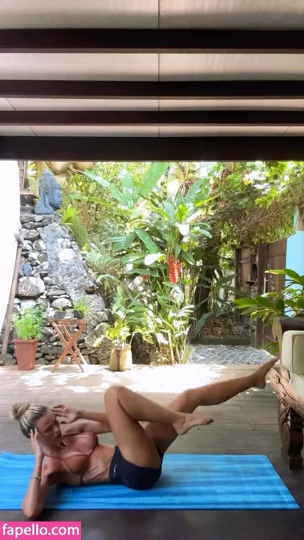 Yasmin Brunet Onlyfans Photo Gallery 