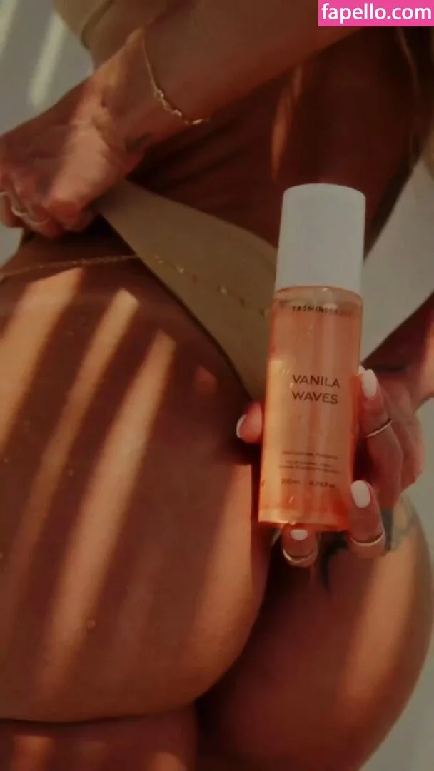 Yasmin Brunet Onlyfans Photo Gallery 