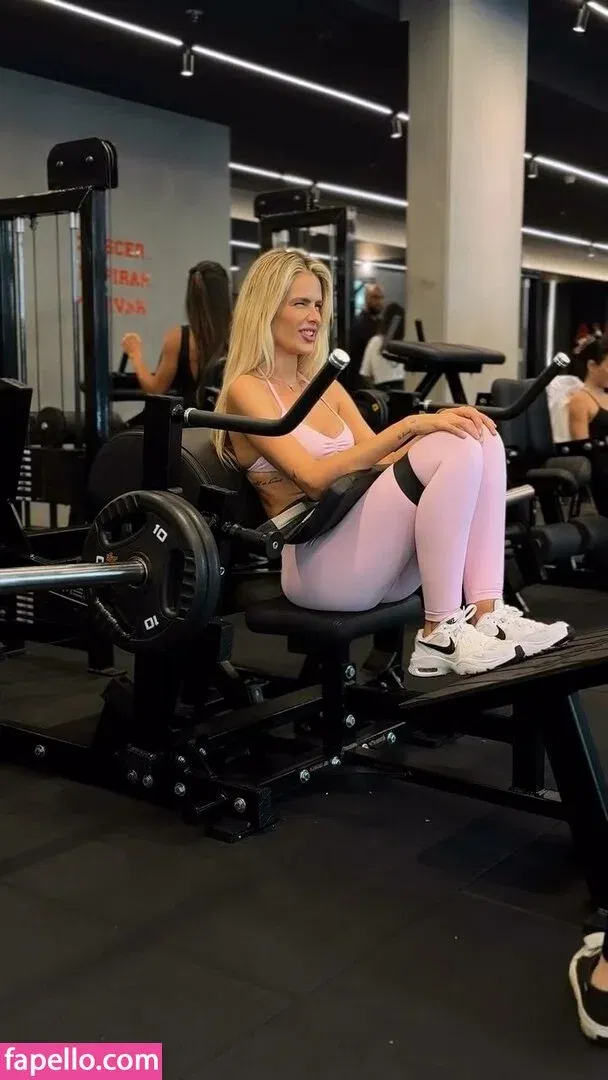 Yasmin Brunet Onlyfans Photo Gallery 