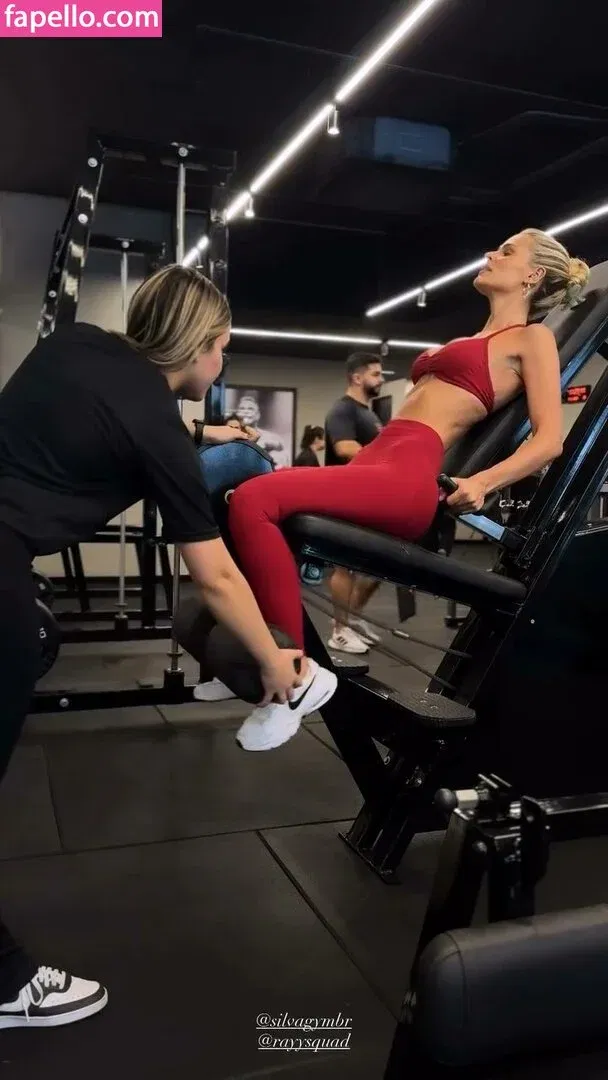 Yasmin Brunet Onlyfans Photo Gallery 