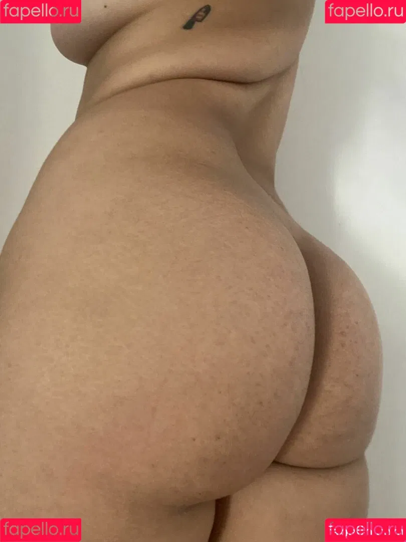 Loveratho Onlyfans Photo Gallery 