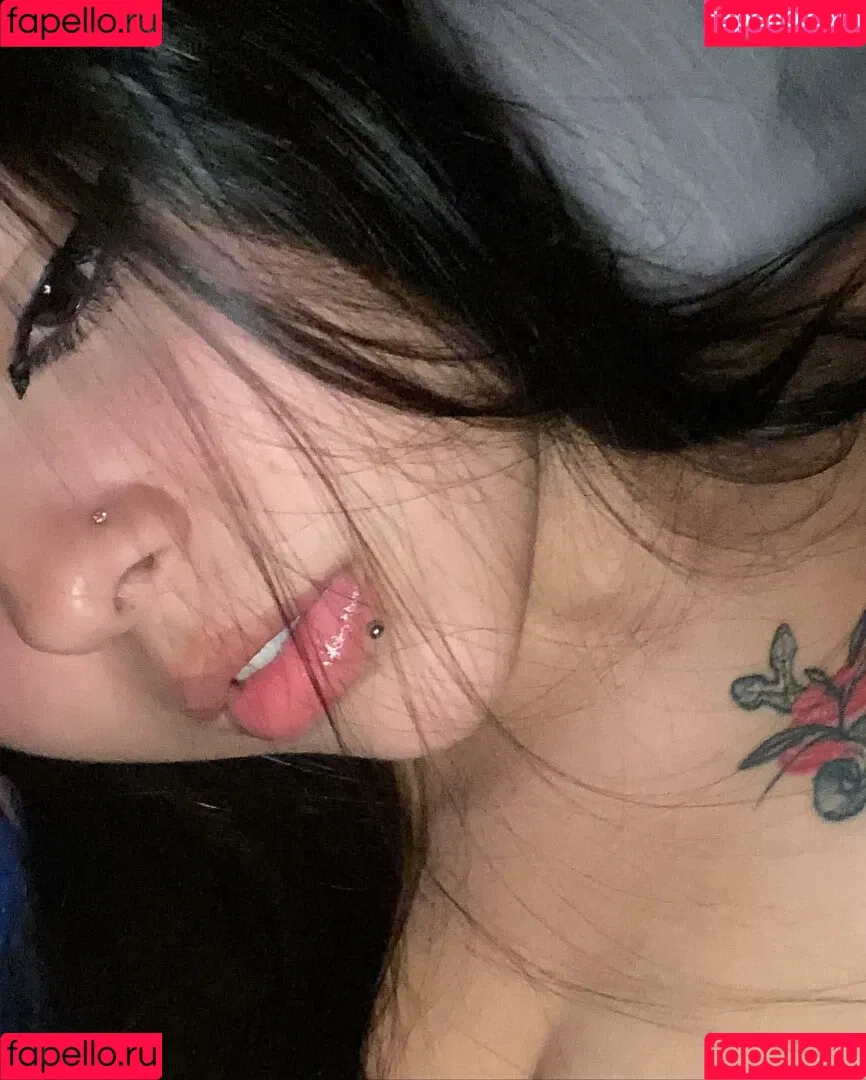 Loveratho Onlyfans Photo Gallery 