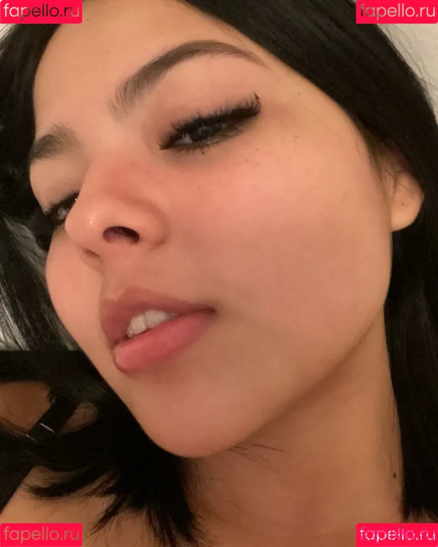 Loveratho Onlyfans Photo Gallery 