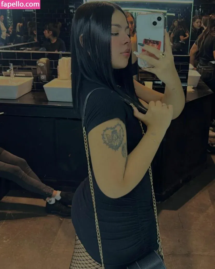 Loveratho Onlyfans Photo Gallery 