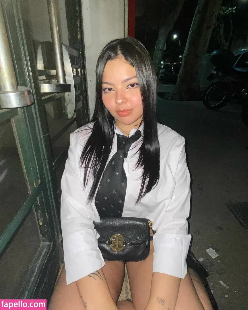 Loveratho Onlyfans Photo Gallery 